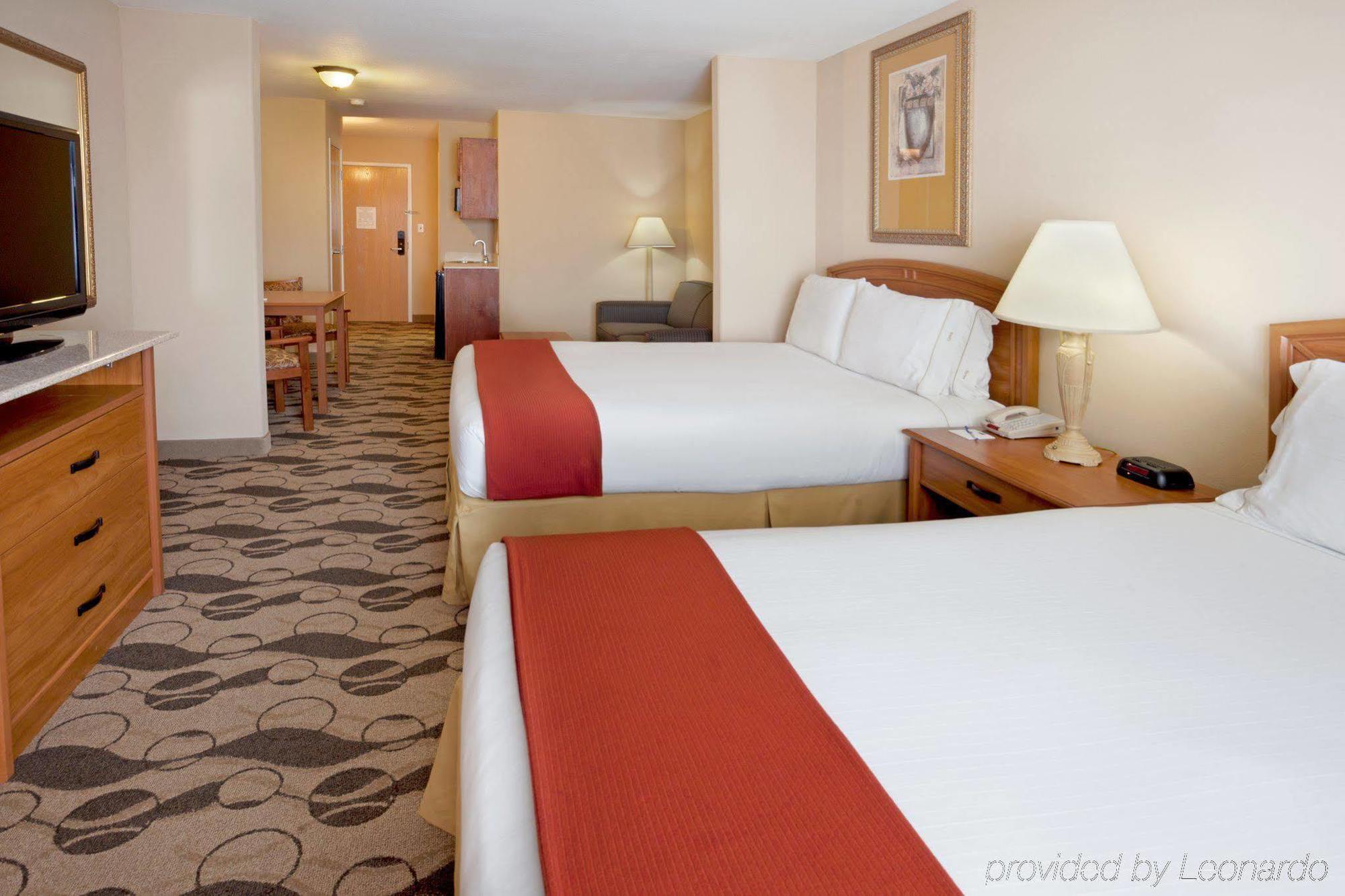 Holiday Inn Express Hotel & Suites Elgin, An Ihg Hotel Εξωτερικό φωτογραφία